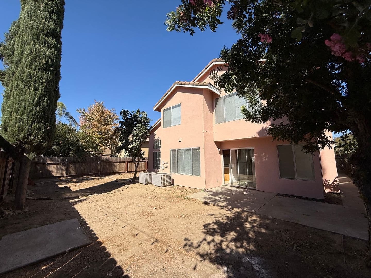 Modesto House: 3904 Wilkesboro Ave