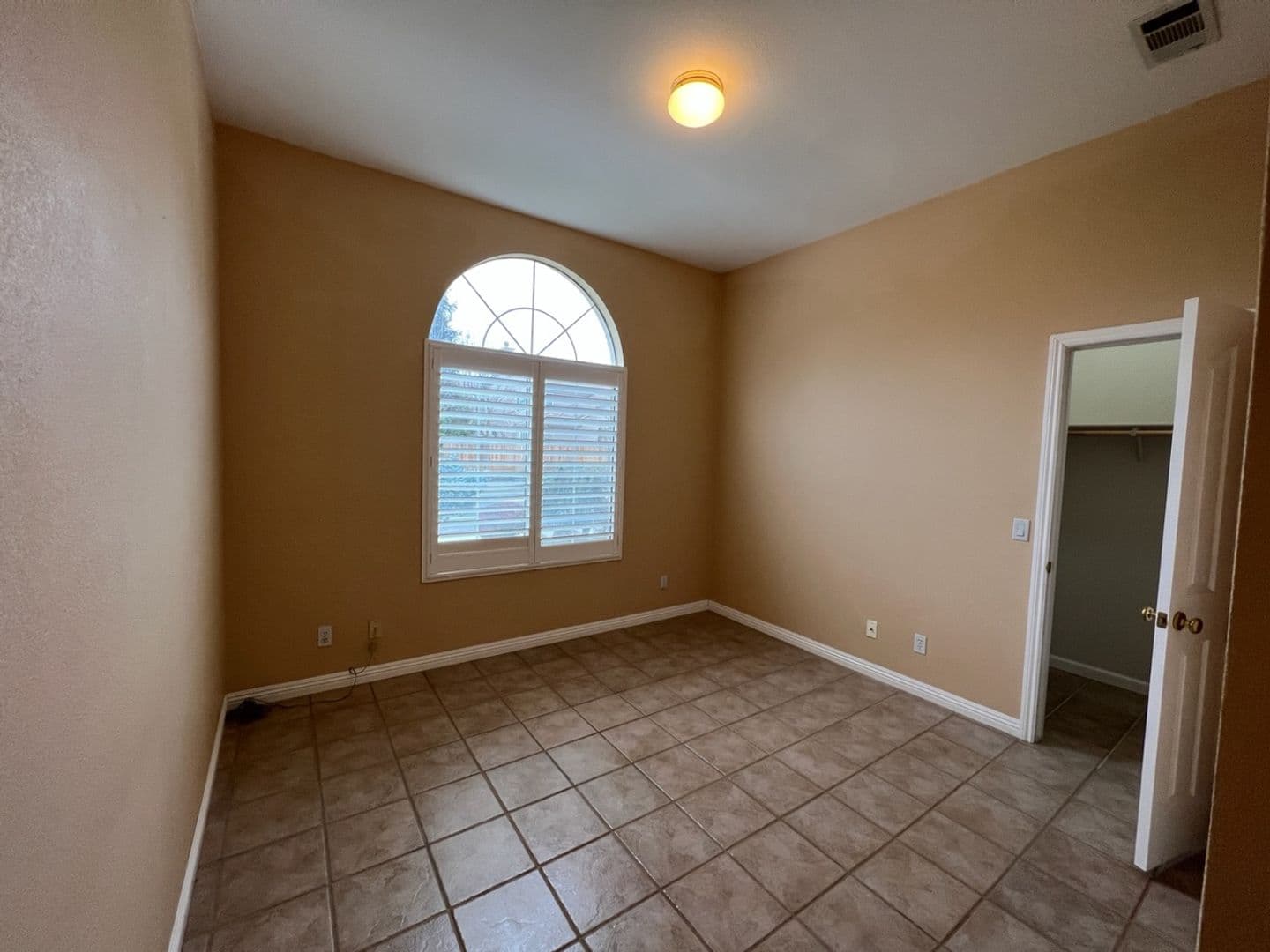 Modesto House: 1628 Snyder Ave