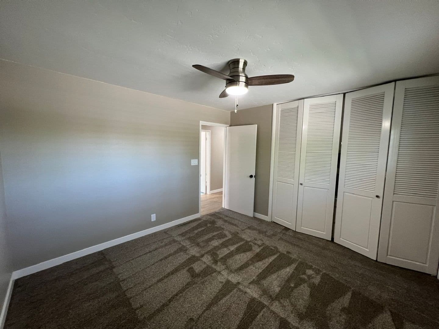 Modesto House: 418 Wentworth Ln