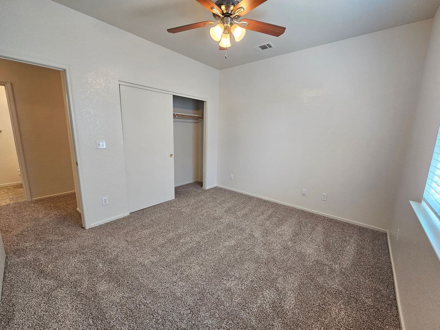 Manteca House: 1161 Syracuse Ln