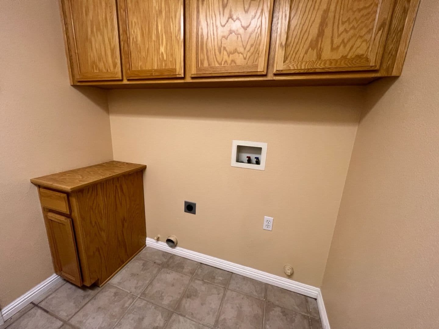 Modesto House: 1628 Snyder Ave