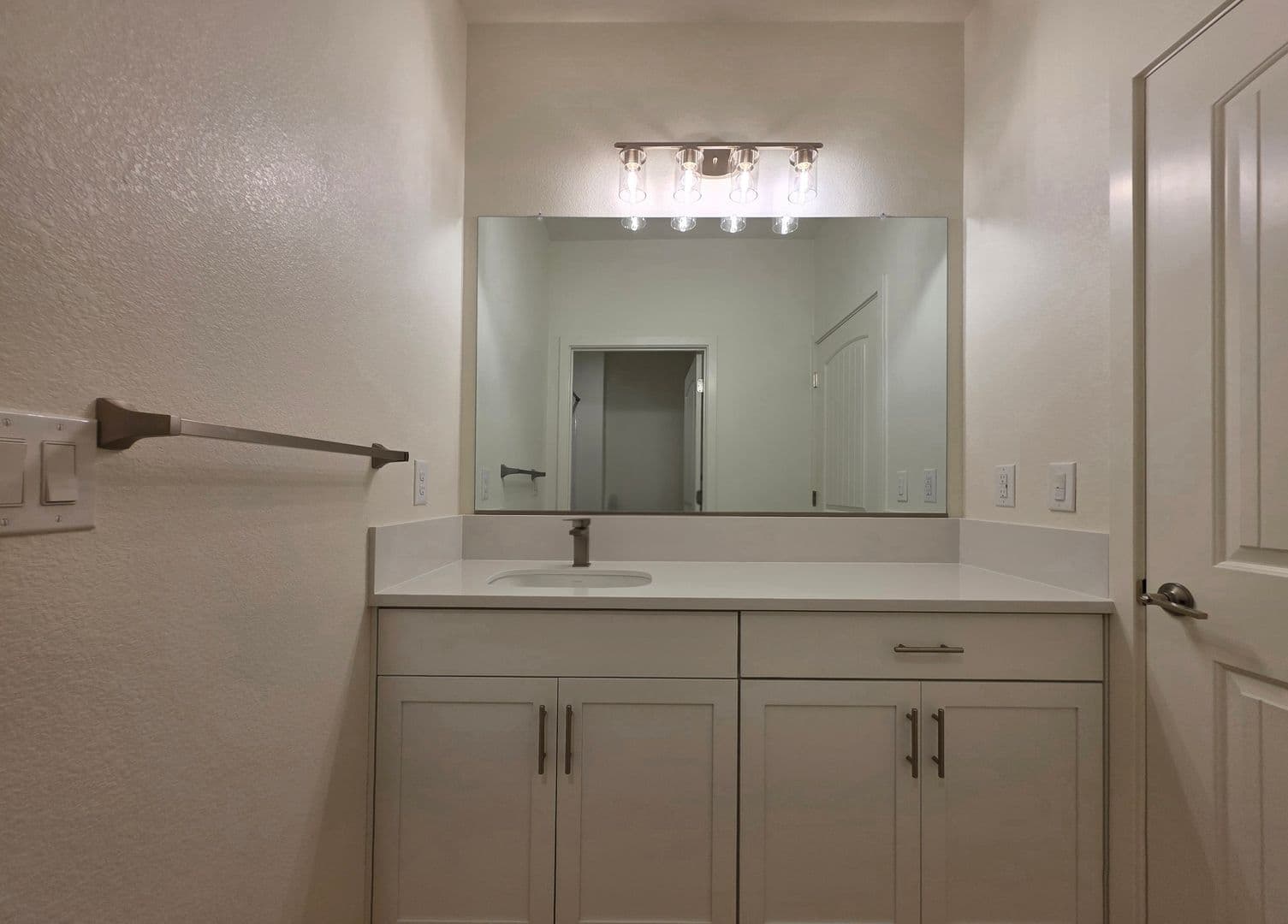 Modesto House: 2320 Ryder Ln
