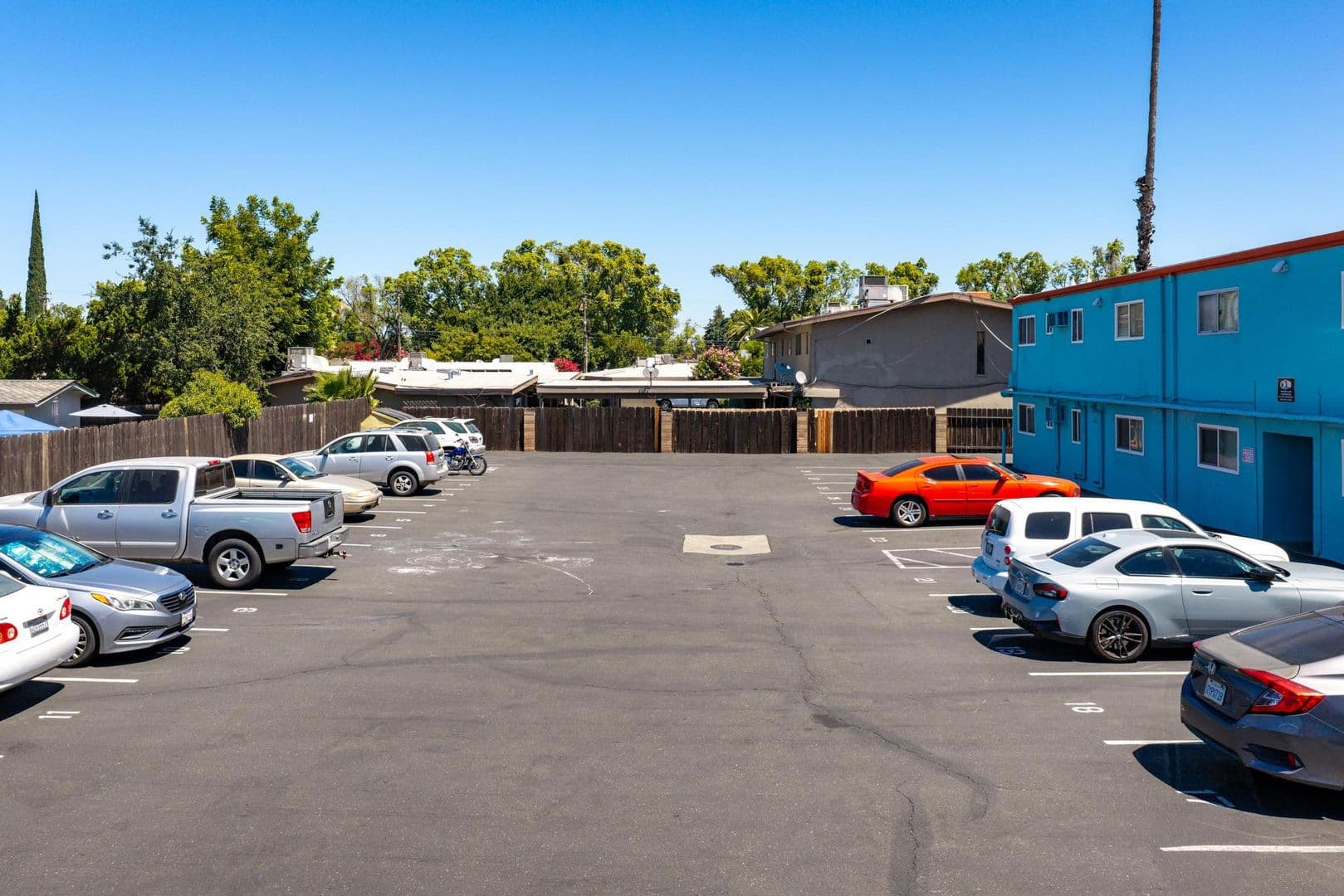 Modesto Apartment: 715 Tully Rd