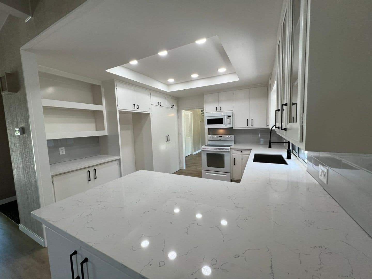 Modesto House: 418 Wentworth Ln