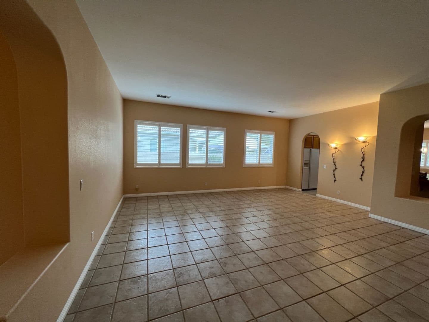 Modesto House: 1628 Snyder Ave