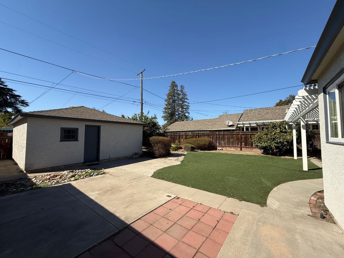Modesto House: 517 El Cajon Ave