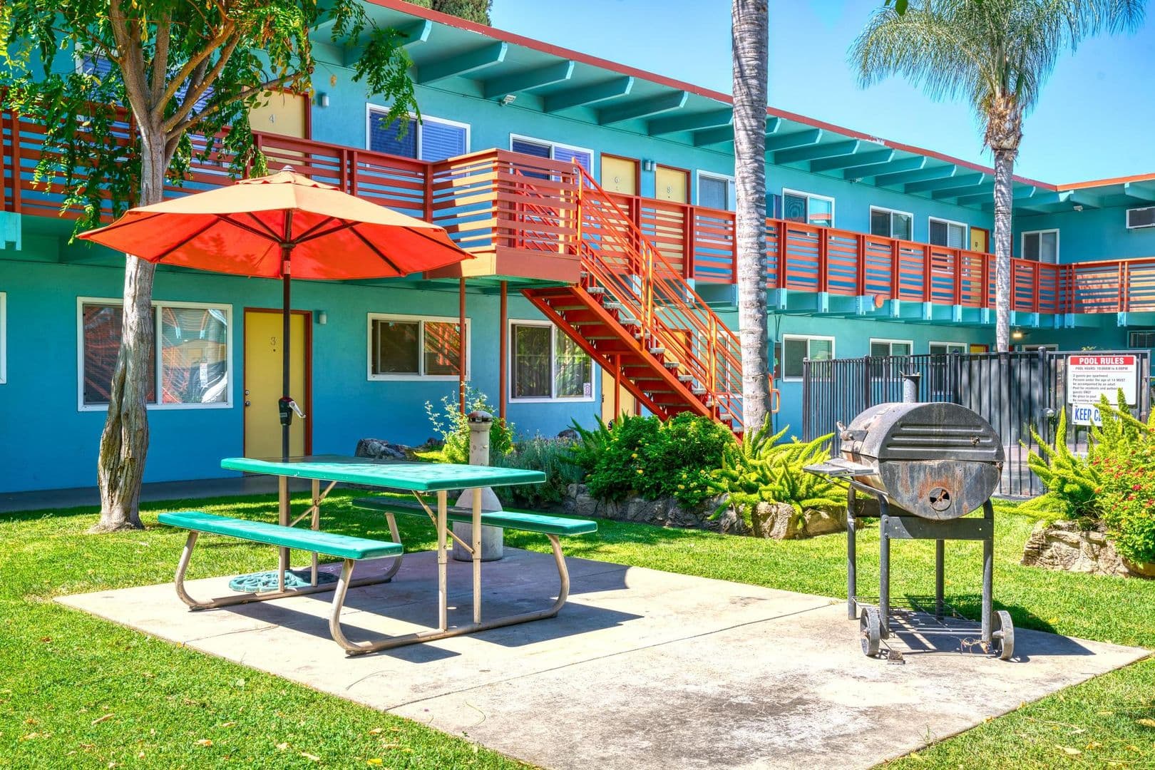 Modesto Apartment: 715 Tully Rd