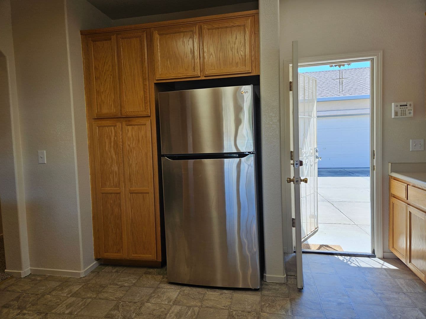 Manteca House: 1161 Syracuse Ln