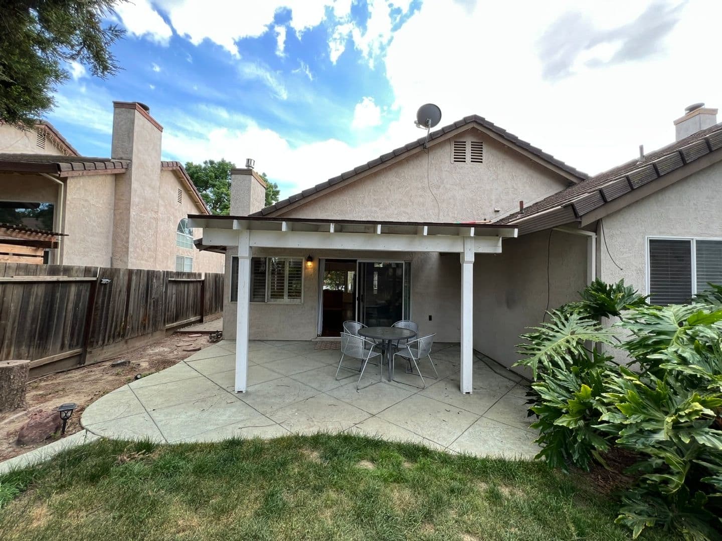Modesto House: 3805 Wilmington Way