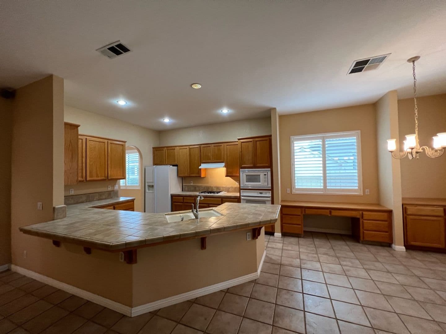 Modesto House: 1628 Snyder Ave