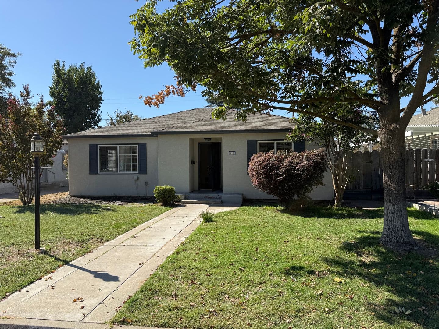 Modesto House: 517 El Cajon Ave