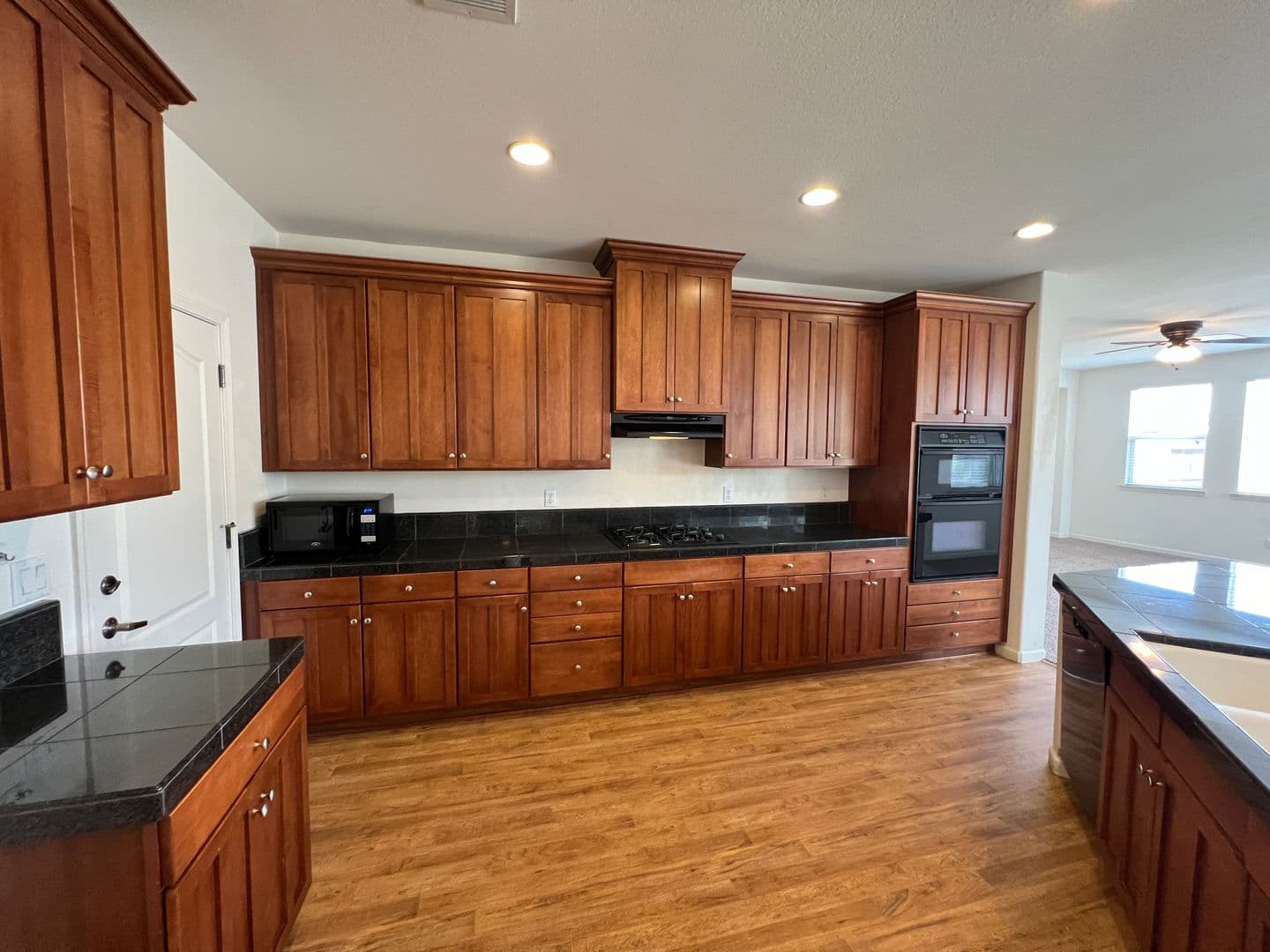 Modesto House: 2553 Acapulco Way