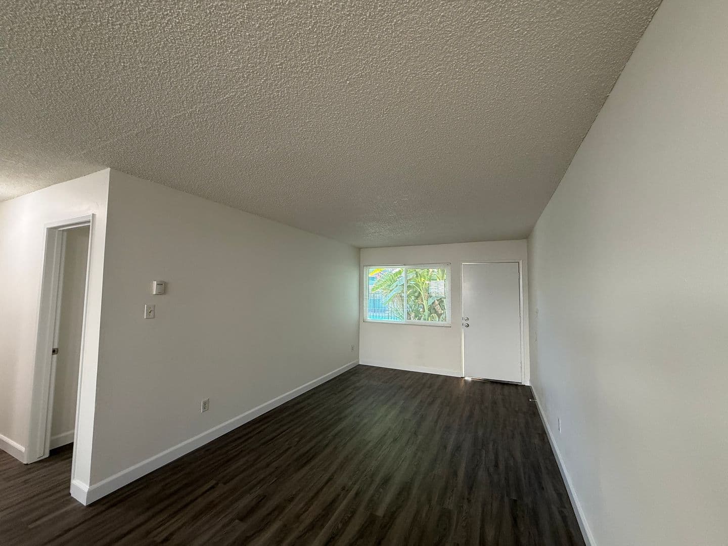 Modesto Apartment: 715 Tully Rd
