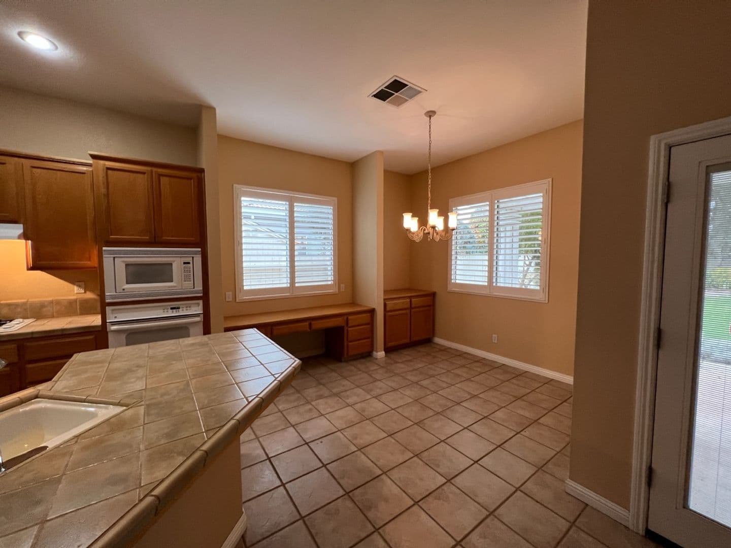 Modesto House: 1628 Snyder Ave