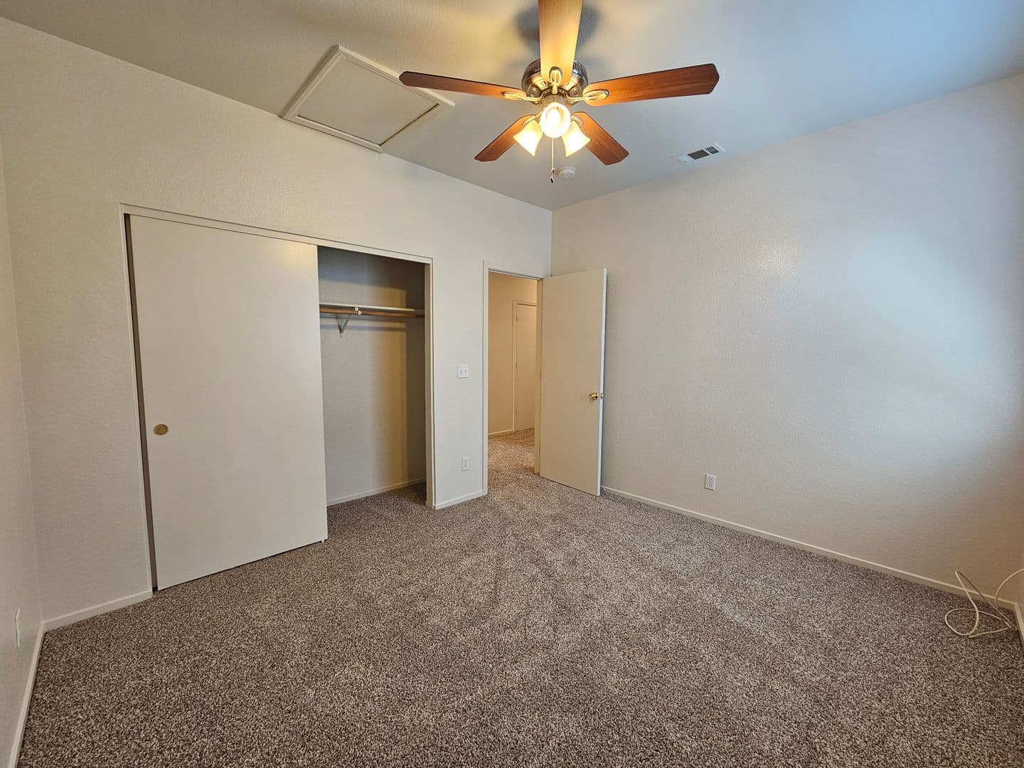 Manteca House: 1161 Syracuse Ln