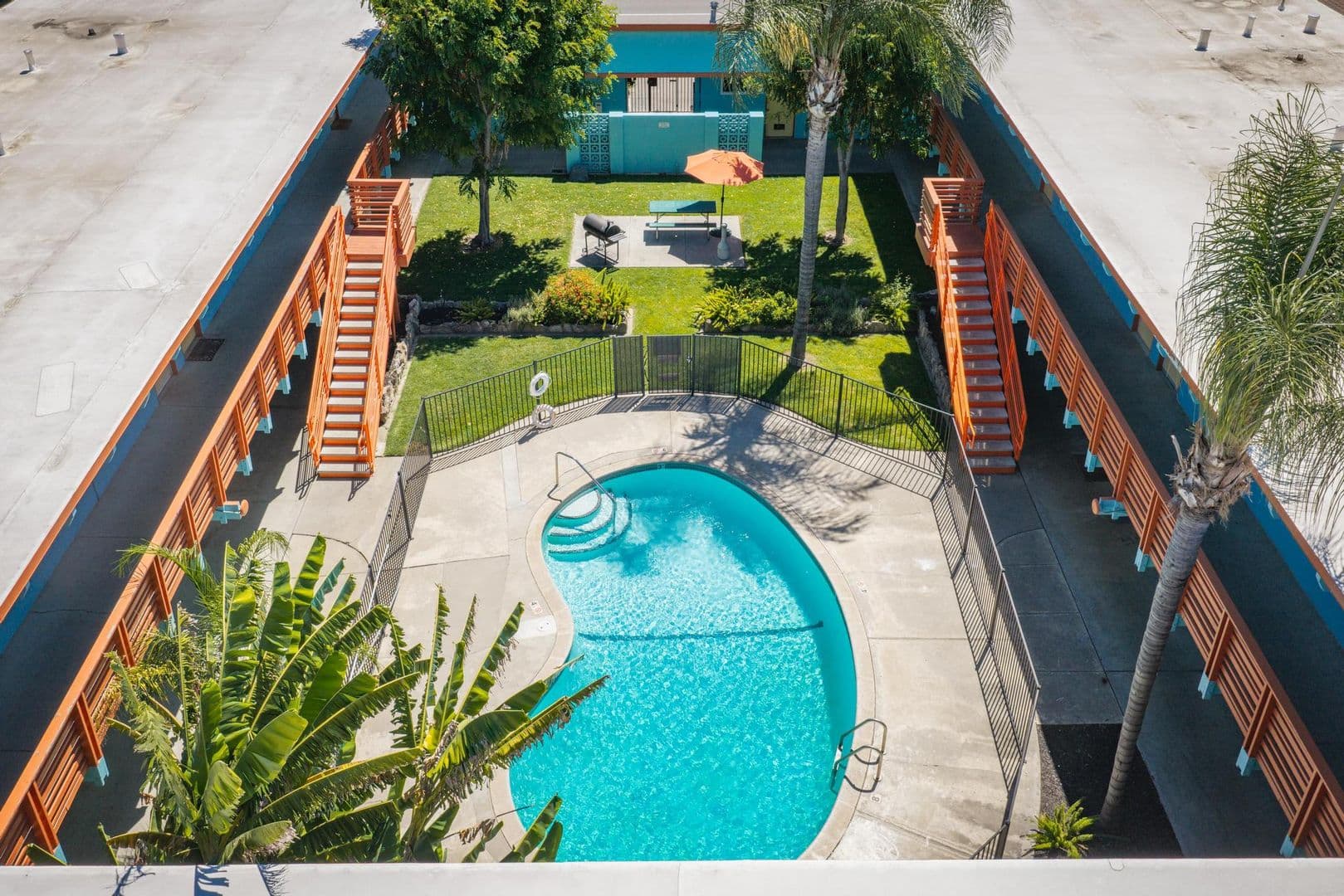 Modesto Apartment: 715 Tully Rd