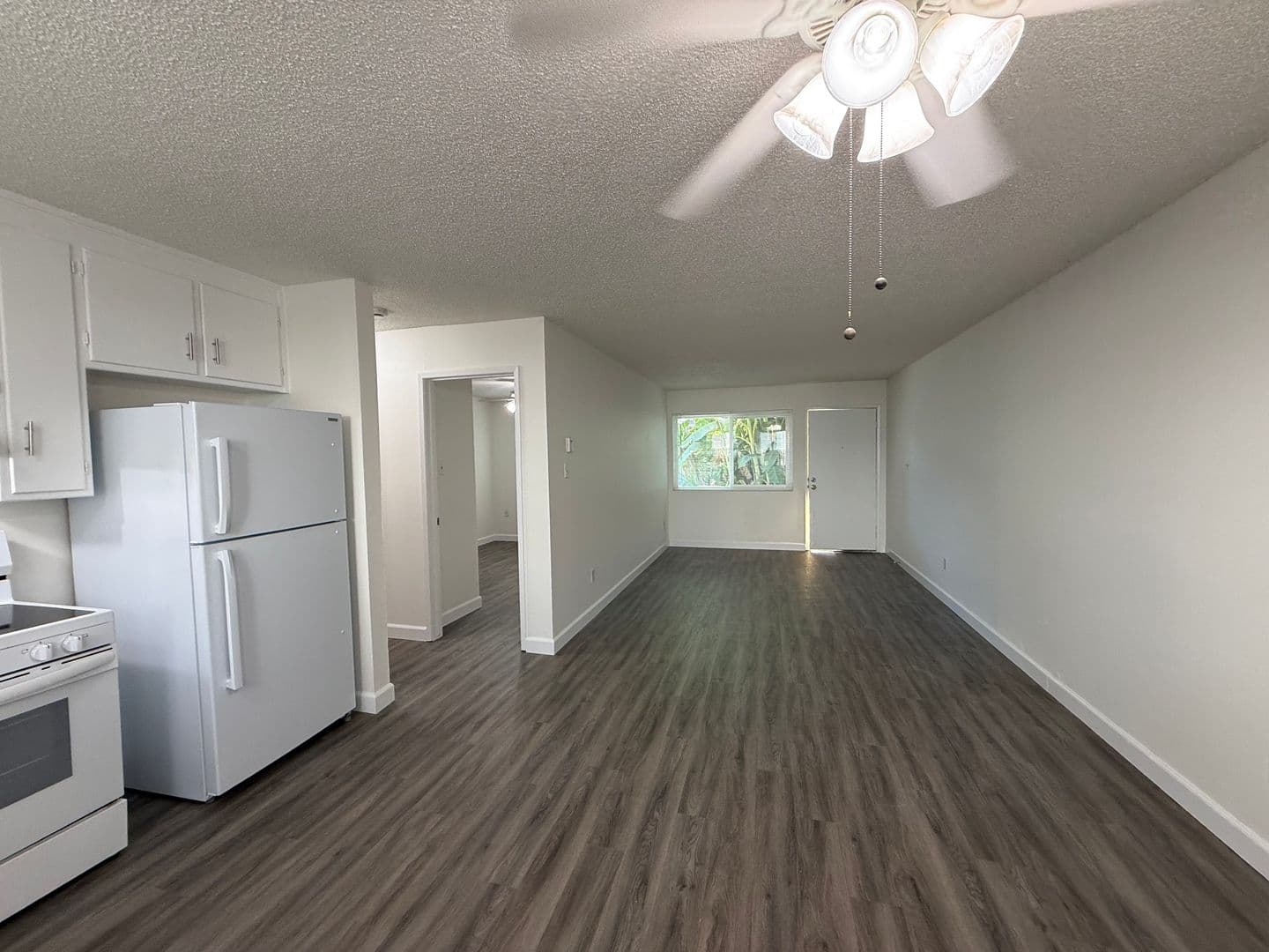 Modesto Apartment: 715 Tully Rd