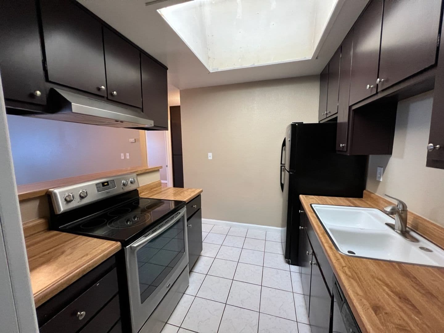 Modesto House: 3400 Kingswood Dr