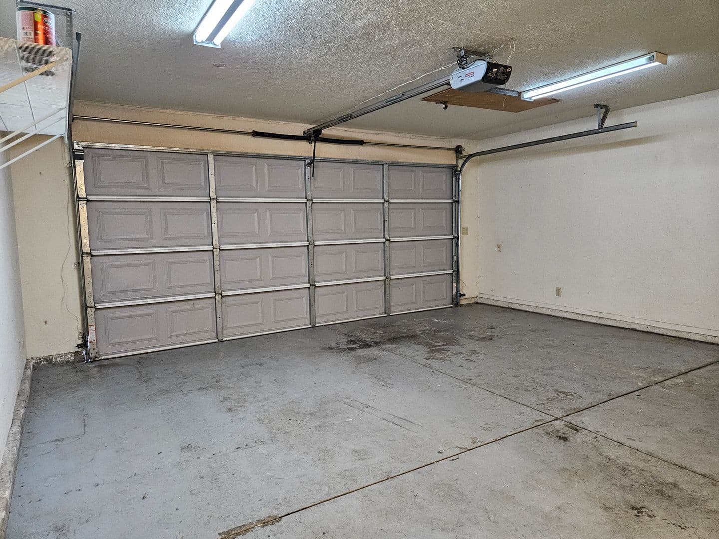 Modesto House: 221 Rector Ln