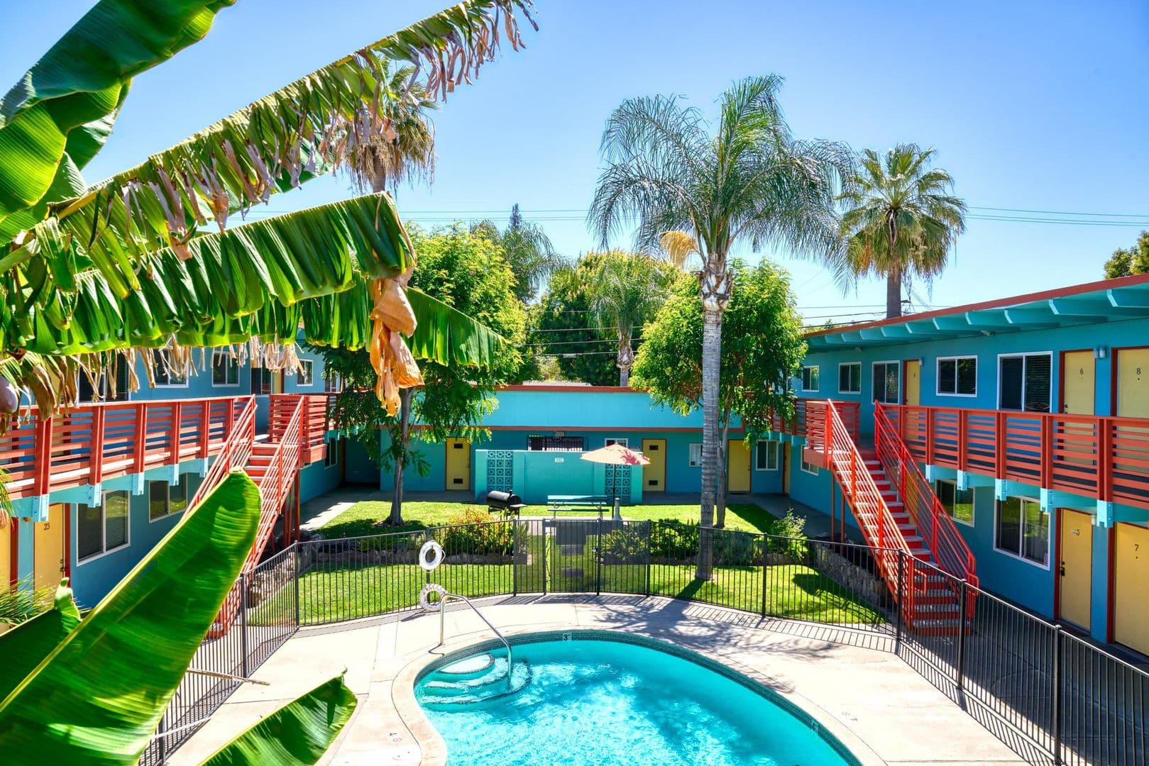 Modesto Apartment: 715 Tully Rd