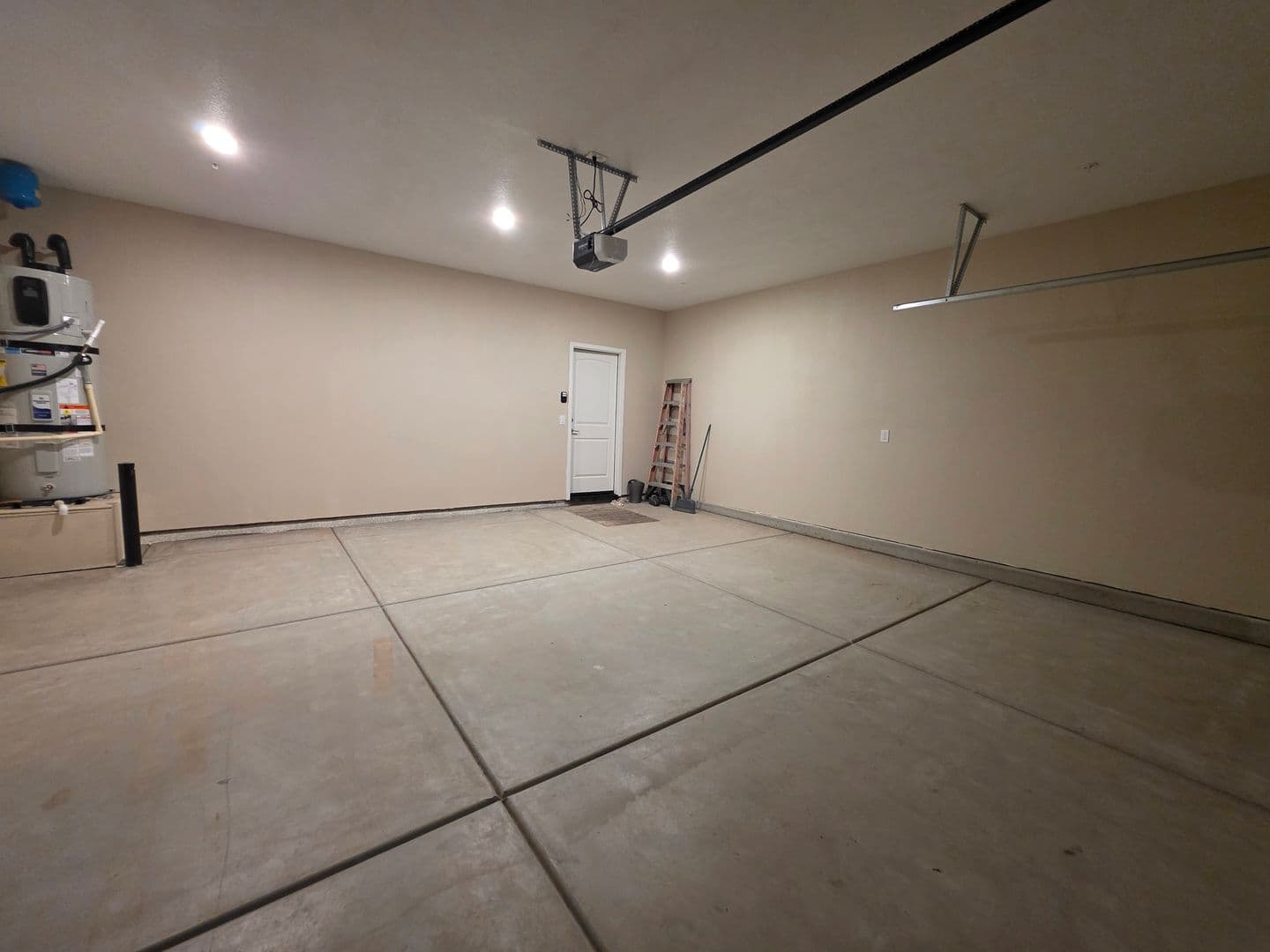 Modesto House: 2320 Ryder Ln