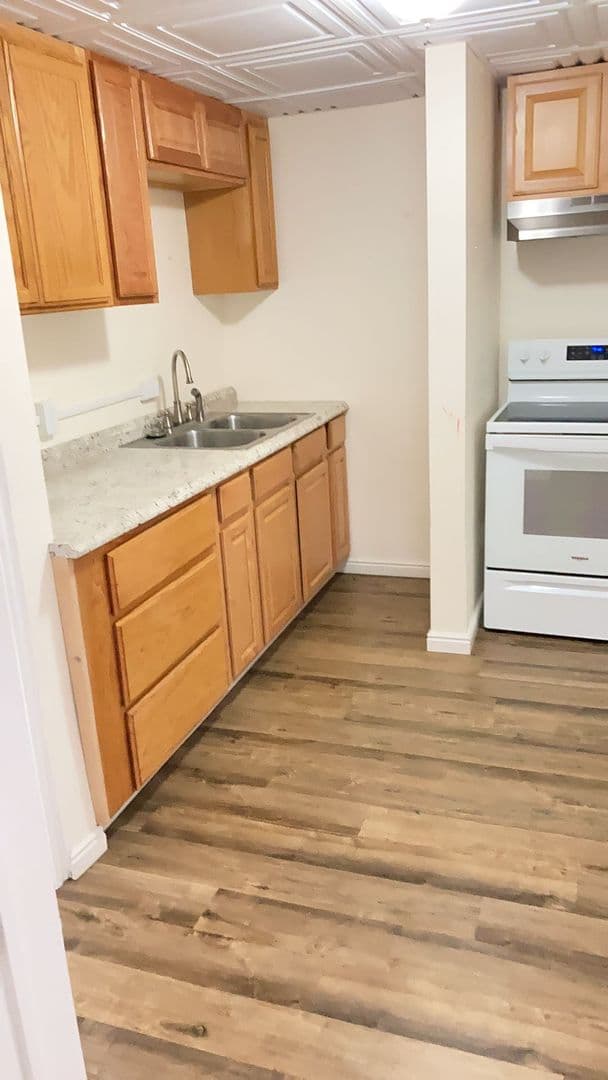 Caldwell House: 229 Logan St B101