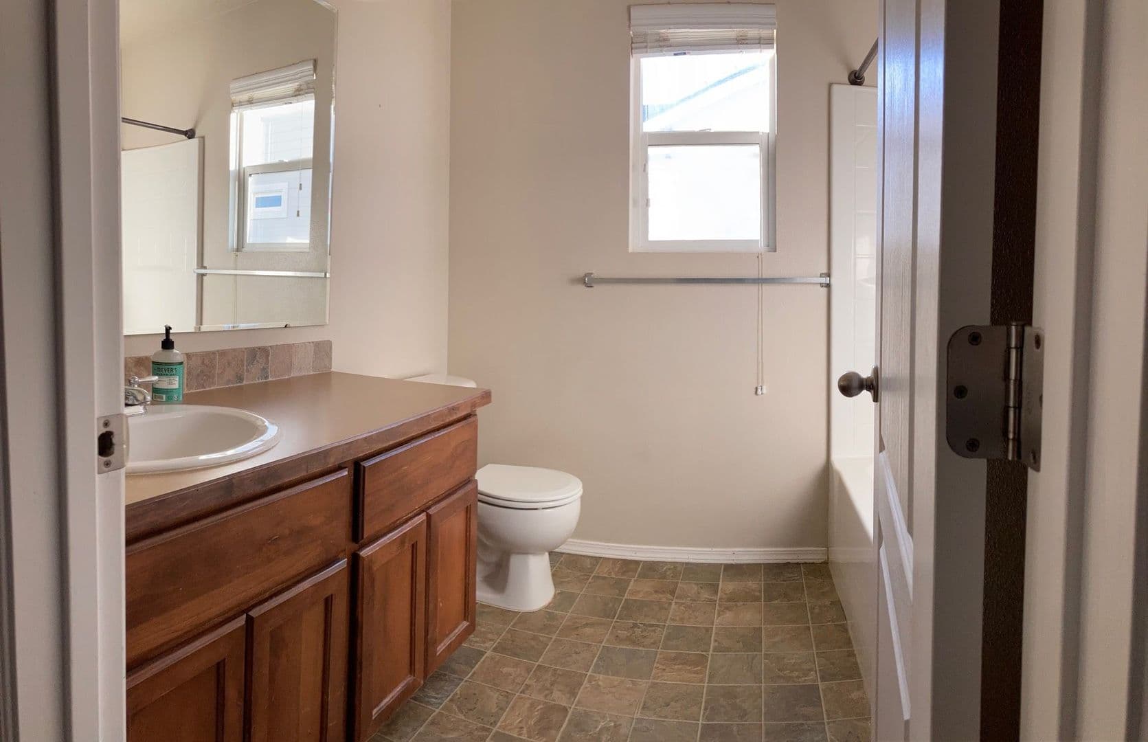 Nampa House: 12692 Sunstone St