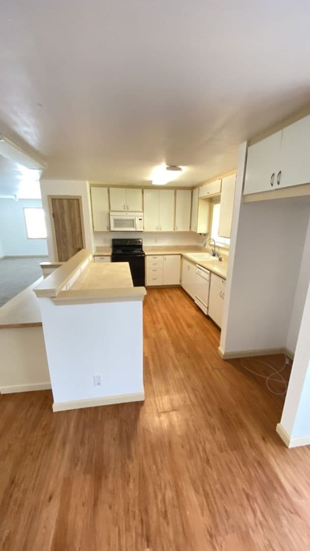 Nyssa House: 3255 Hwy 201