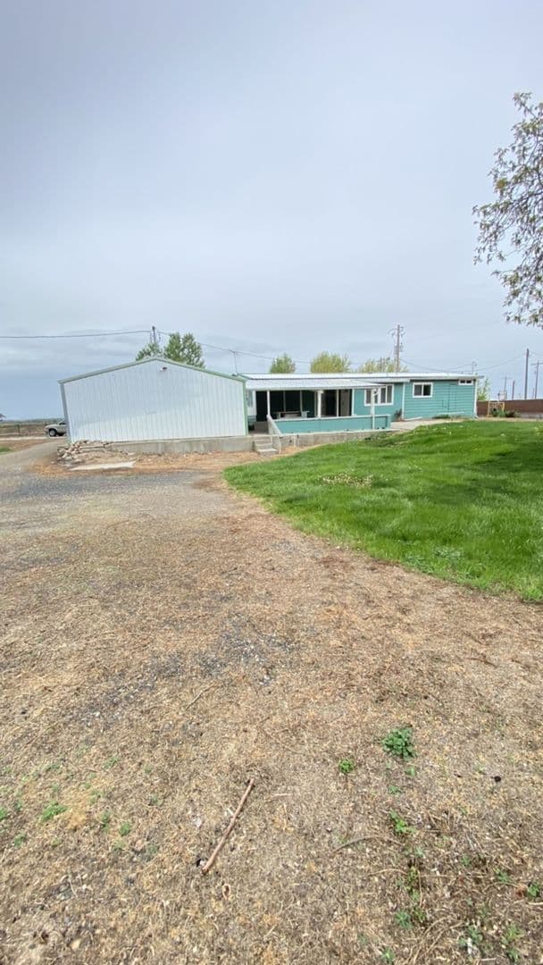 Nyssa House: 3255 Hwy 201