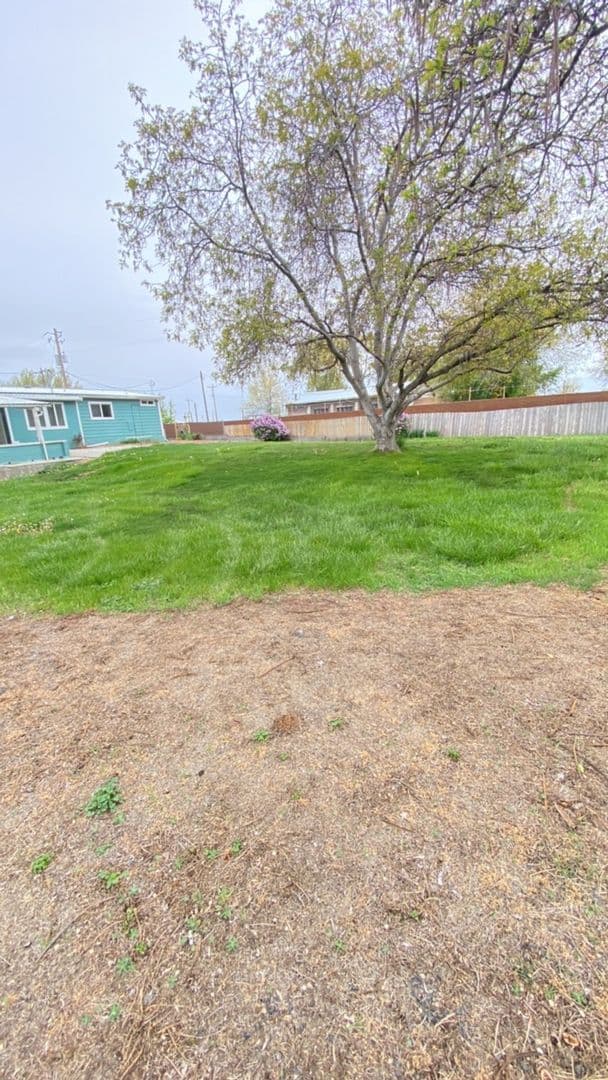 Nyssa House: 3255 Hwy 201