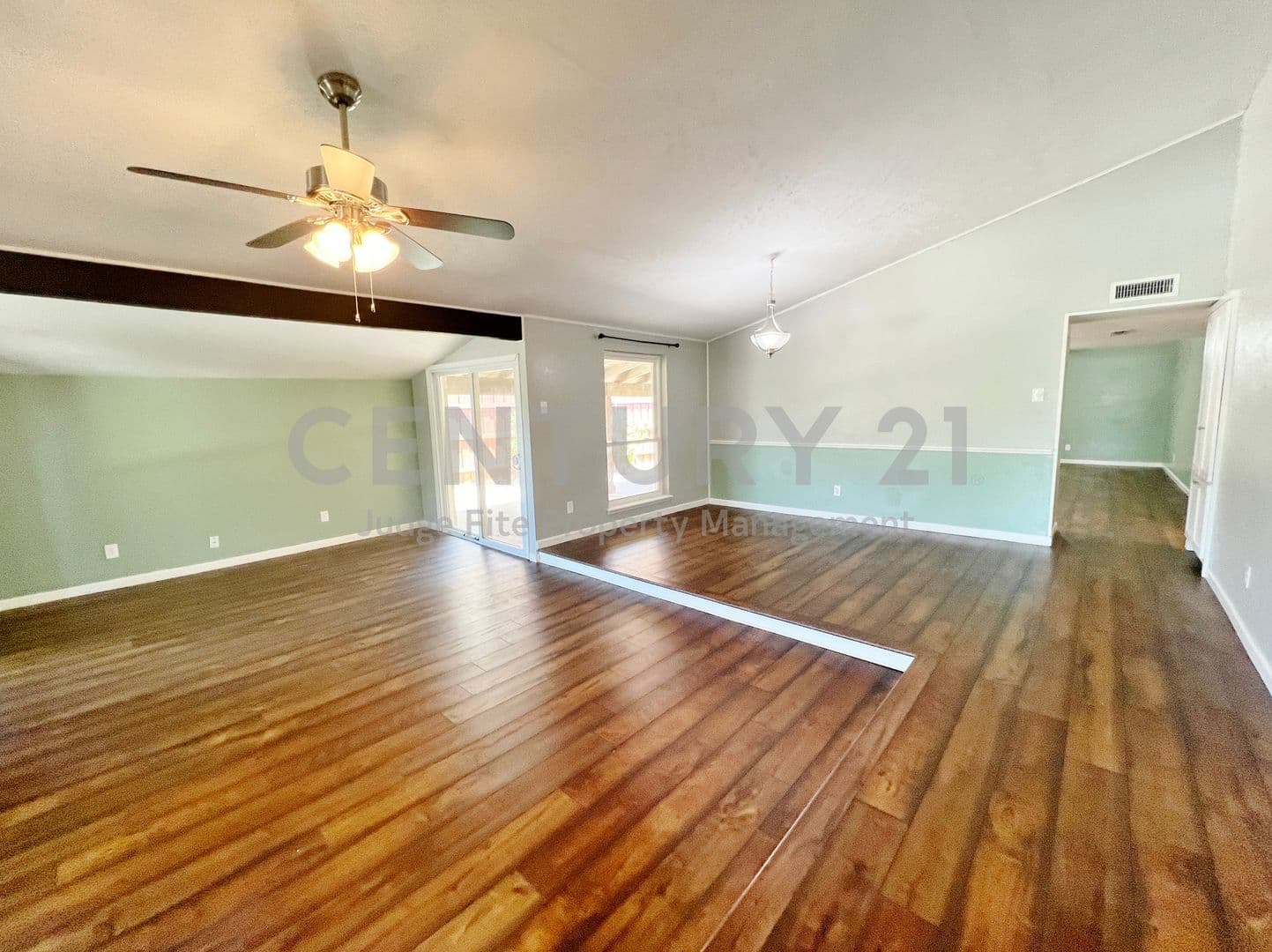 Carrollton House: 3100 Chestnut Road