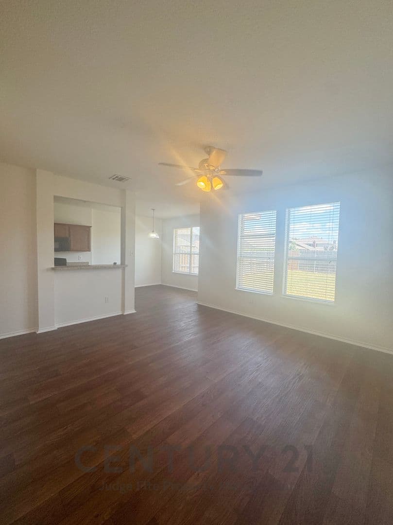 Mesquite Townhome: 2264 Stonebrook Lane