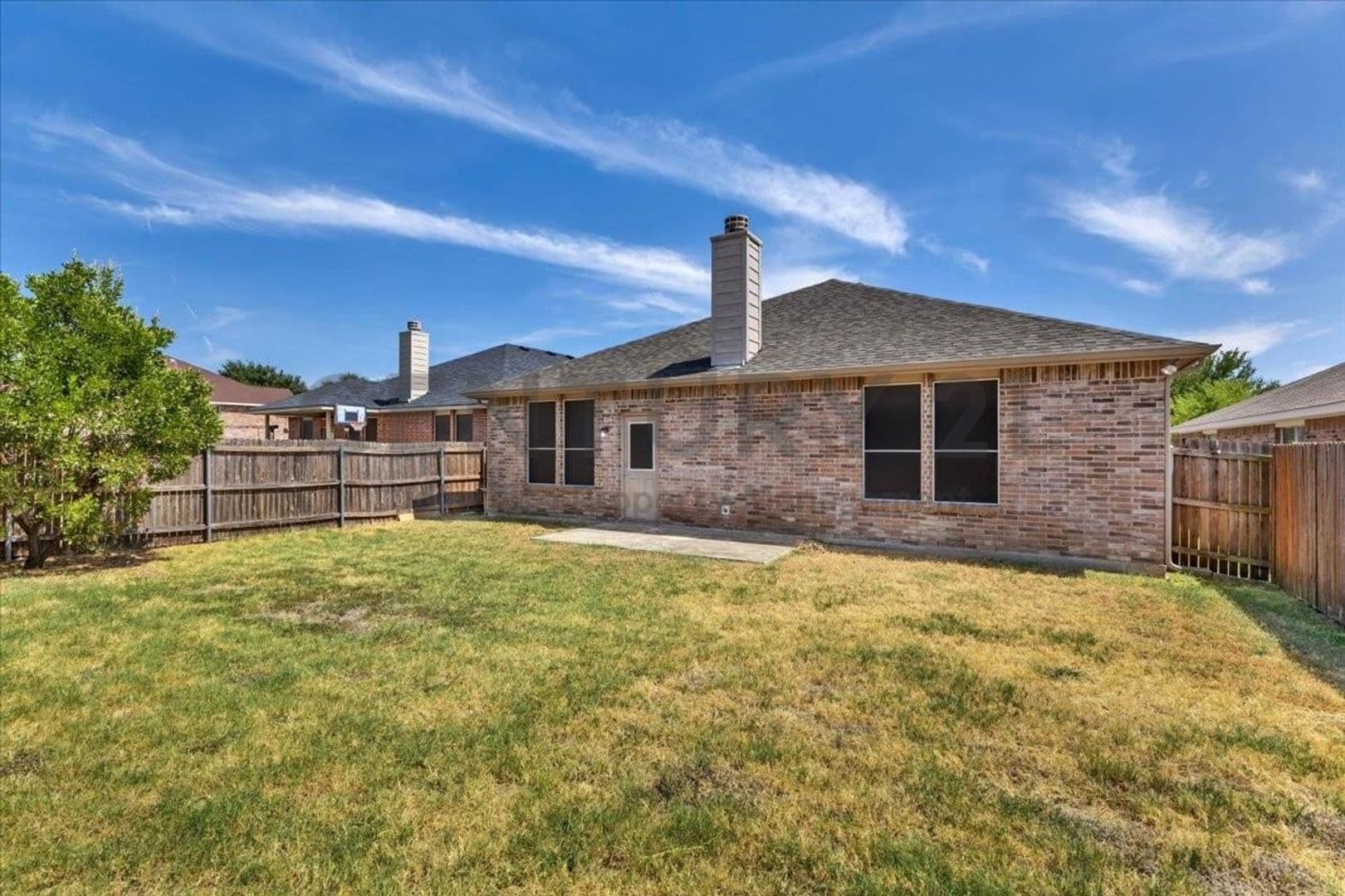Arlington House: 619 Denali Drive