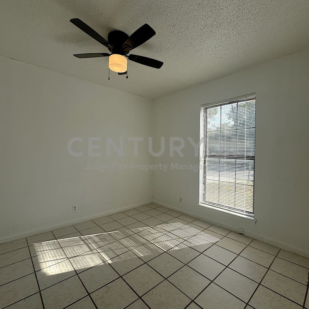 Terrell House: 1320 S. Rockwall Avenue