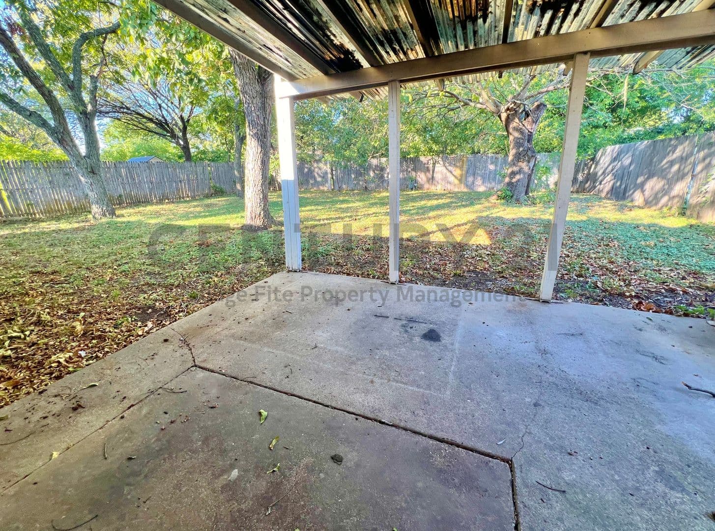 Duncanville House: 219 Rockaway Drive