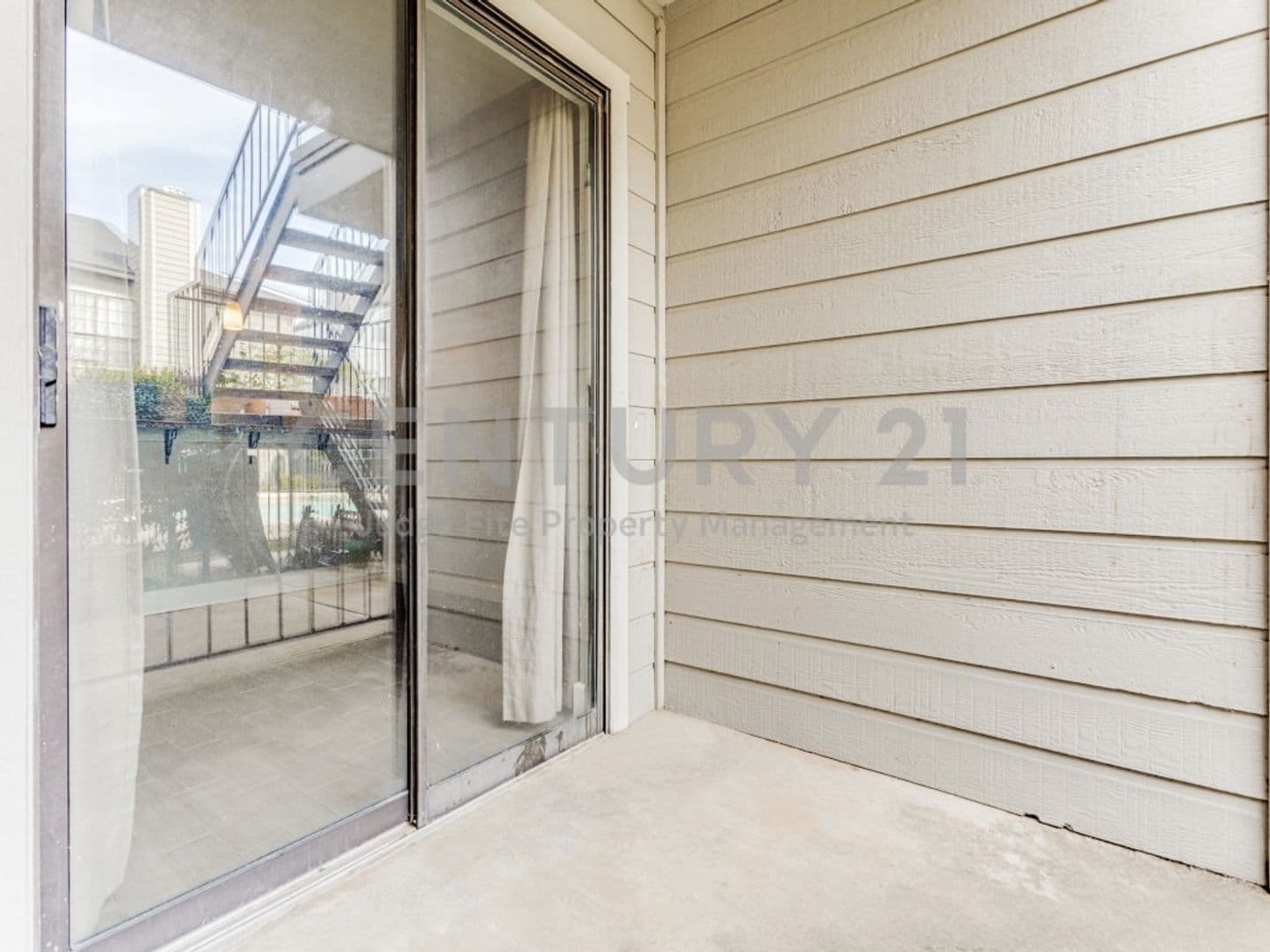 Dallas Condo: 1503 N. Garrett Avenue #111