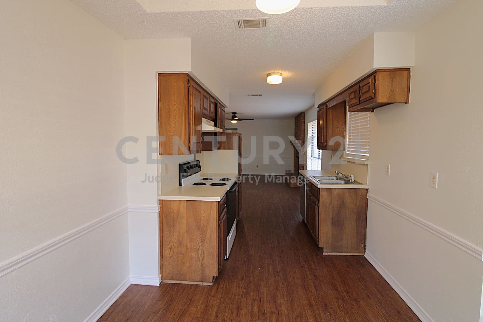 DeSoto House: 1232 Mockingbird Lane