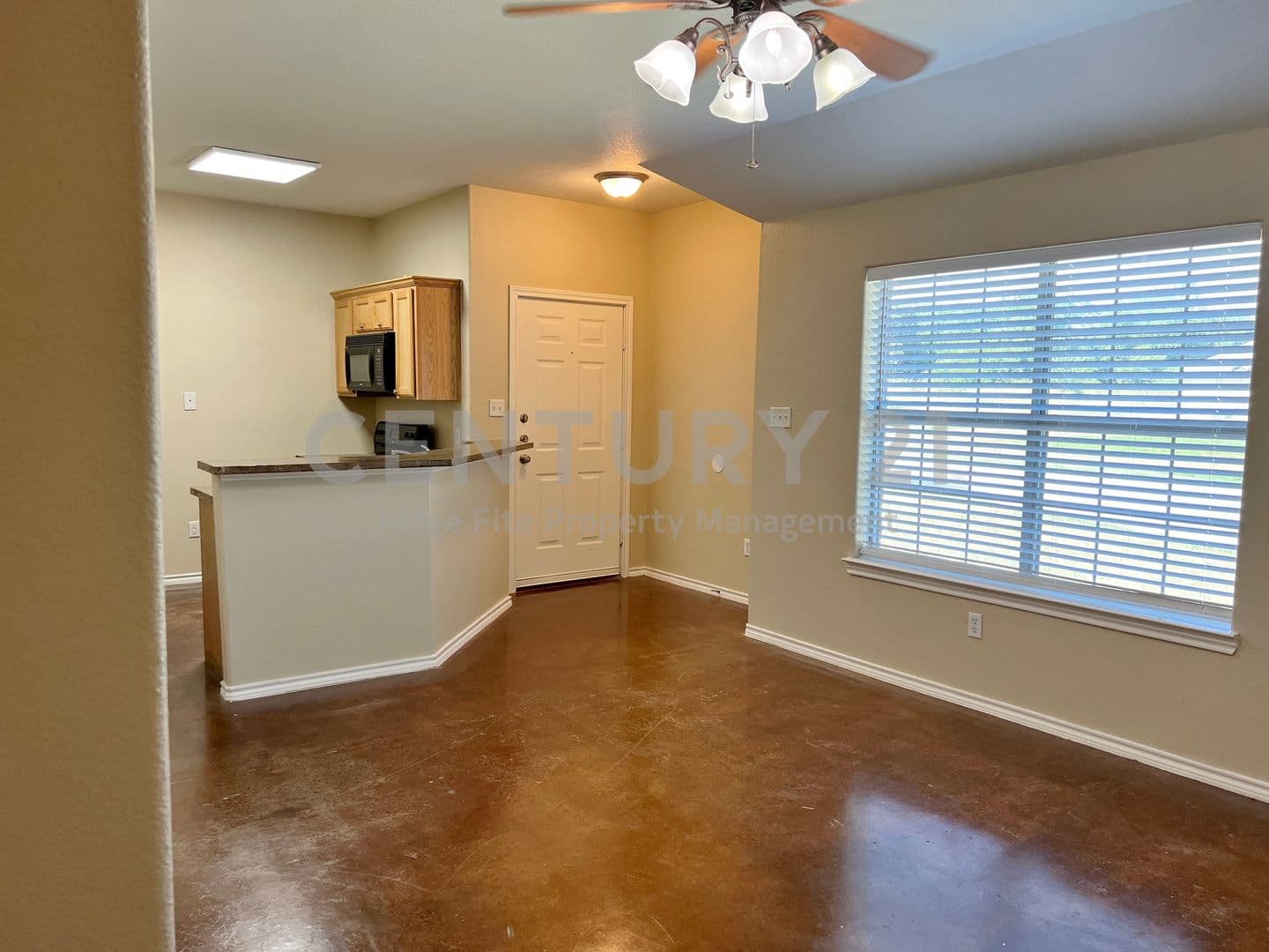 Weatherford House: 120 Sunburst Court