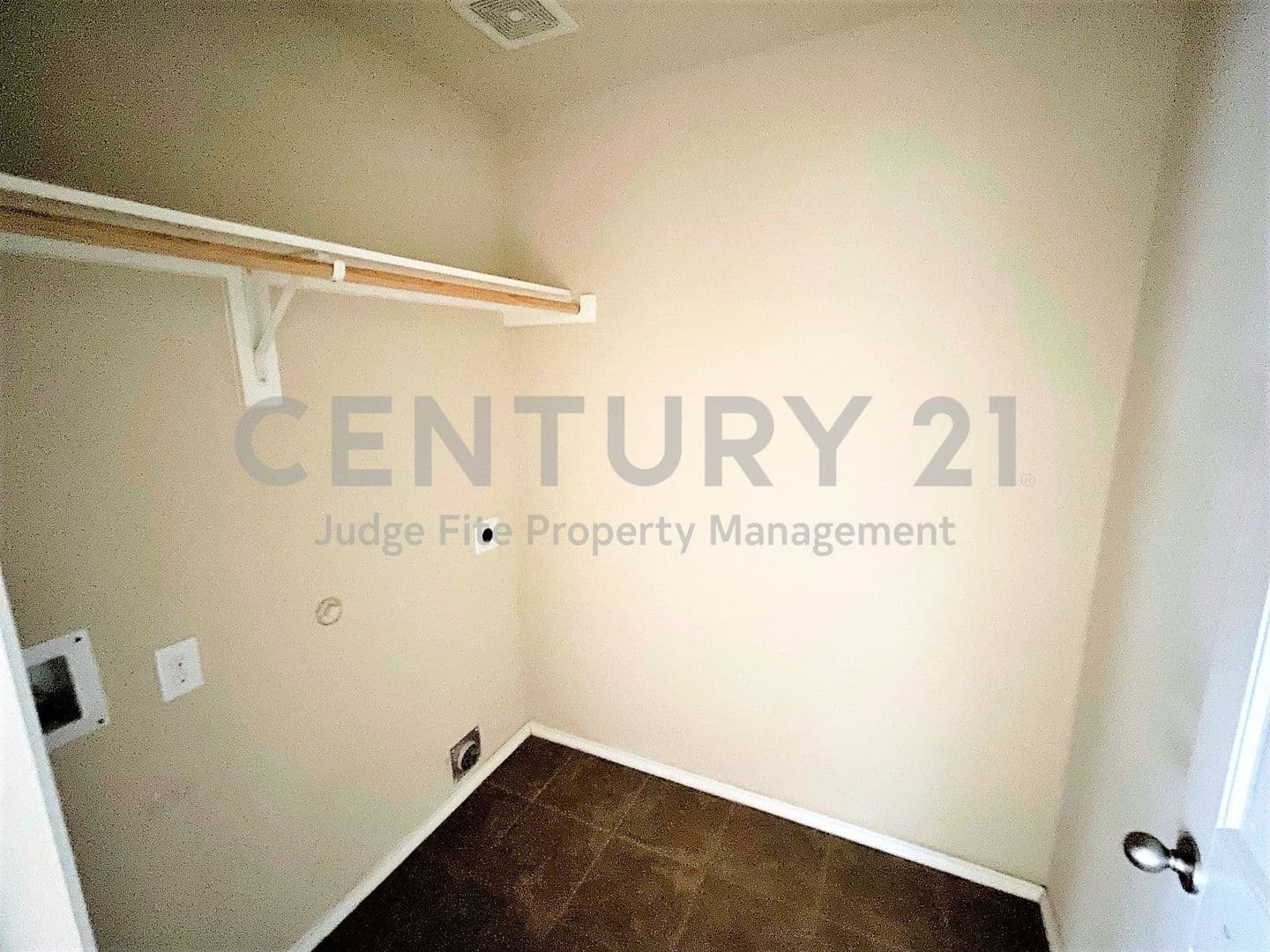 Royse City House: 208 Dye Drive