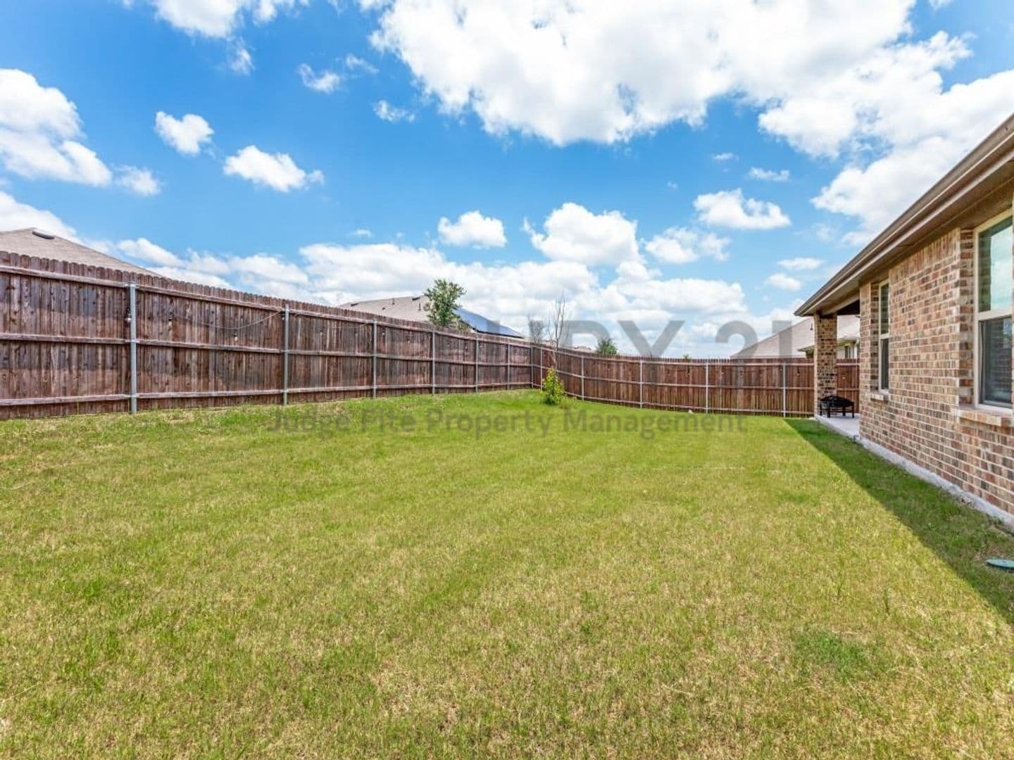 Dallas House: 15127 Athena Drive