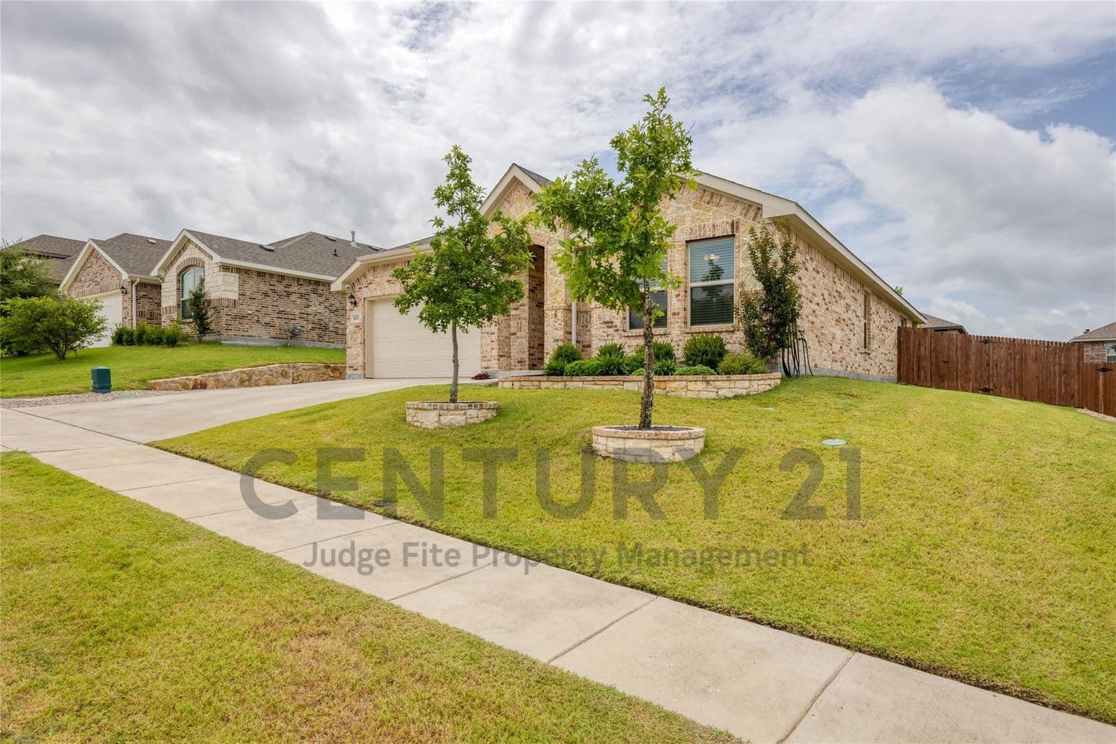 Weatherford House: 1825 Agarito Drive