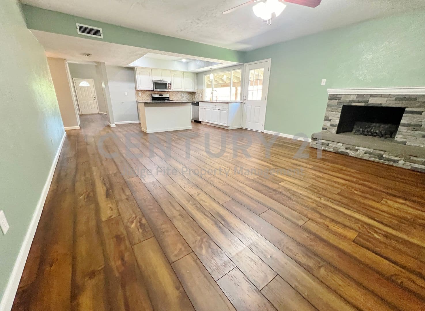Carrollton House: 3100 Chestnut Road