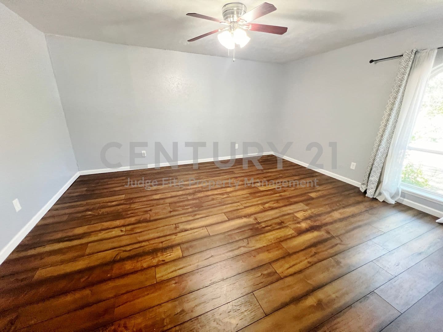 Carrollton House: 3100 Chestnut Road