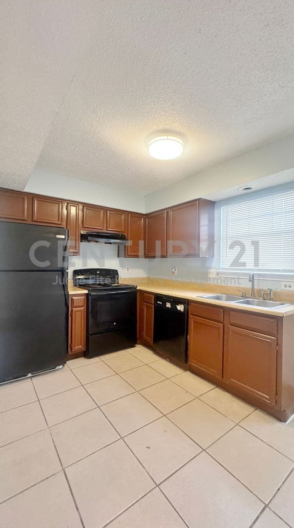 Garland Condo: 2817 Wimbledon Court Unit A