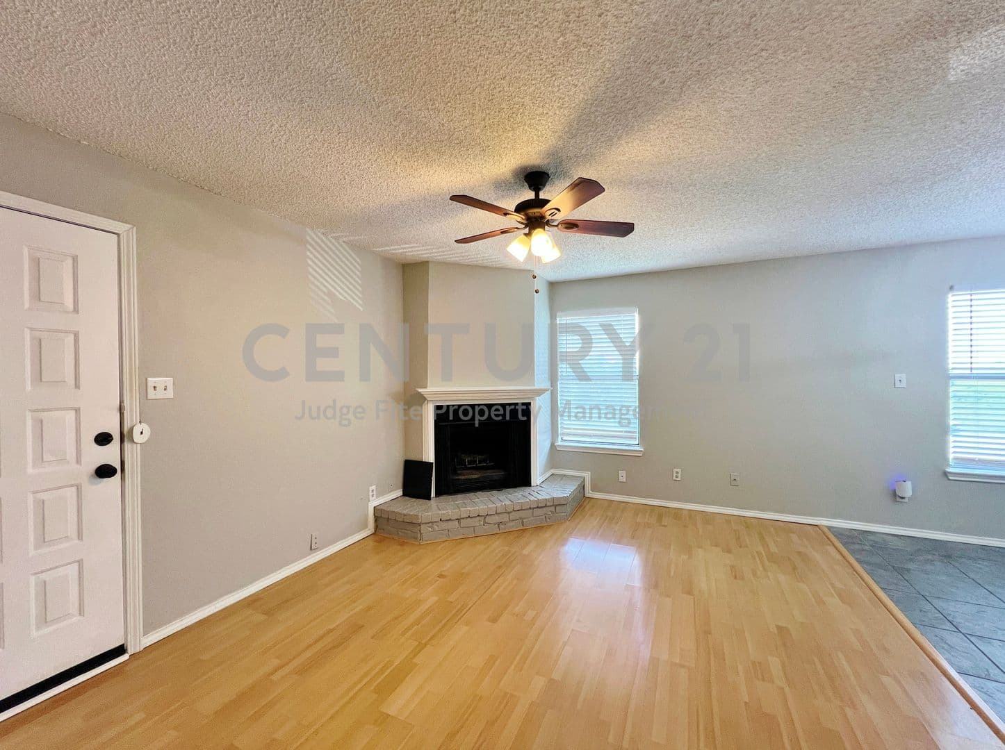 Fort Worth House: 104 Woodie Way Unit C