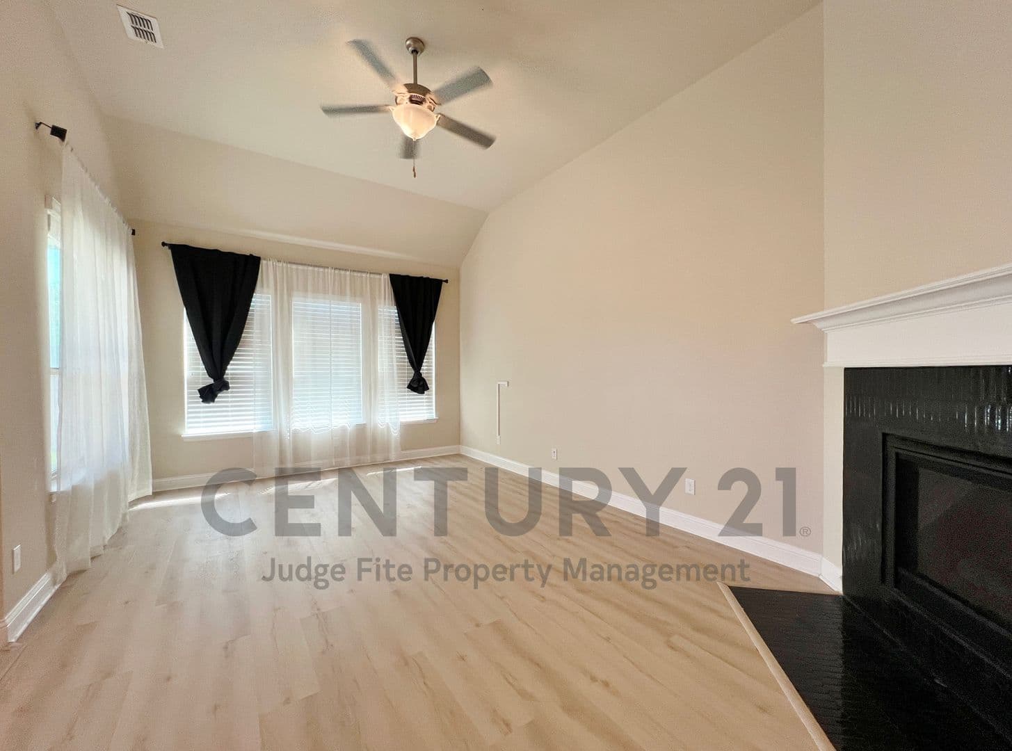 The Colony House: 2645 Walnut Creek Lane