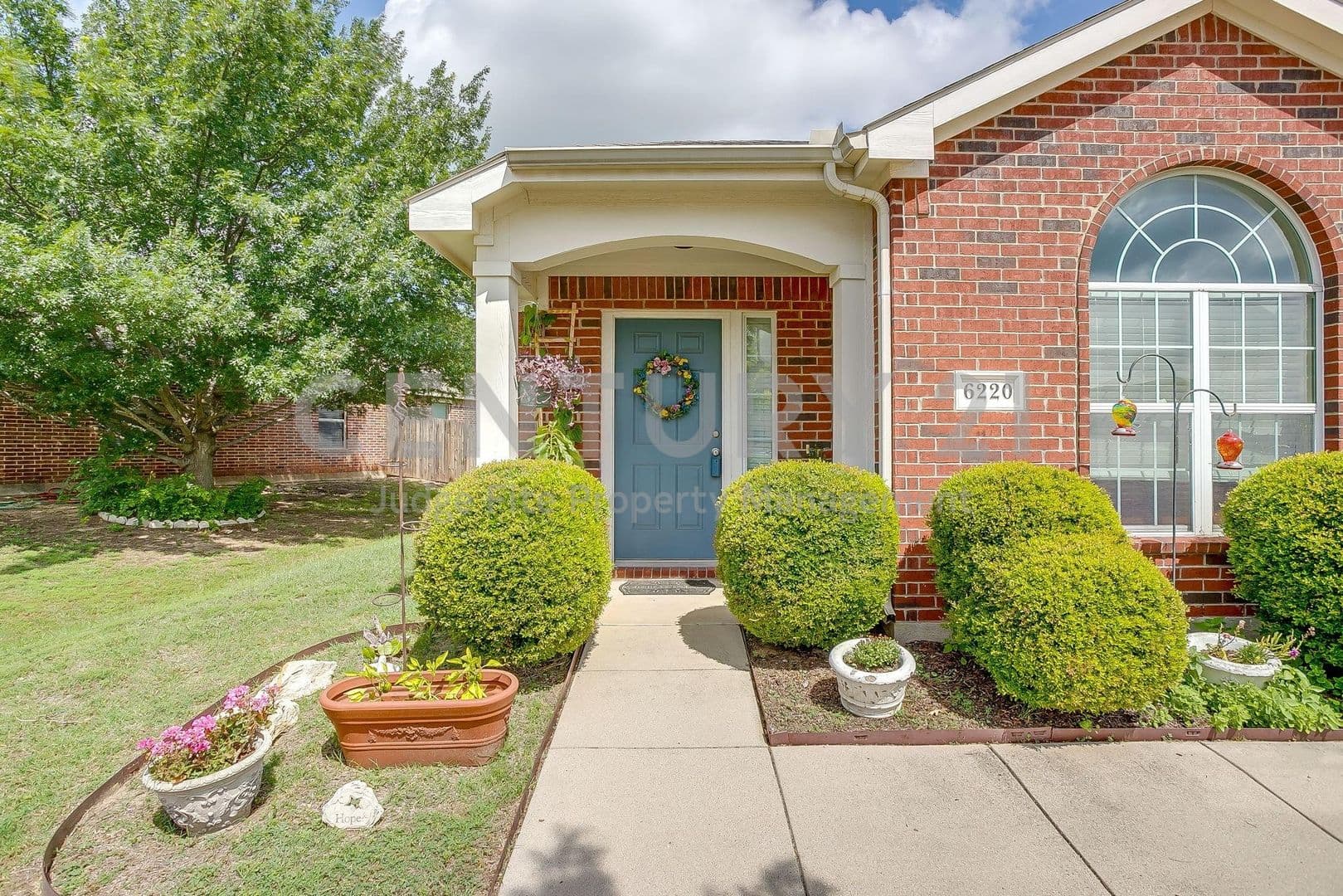 Fort Worth House: 6220 Granite Creek