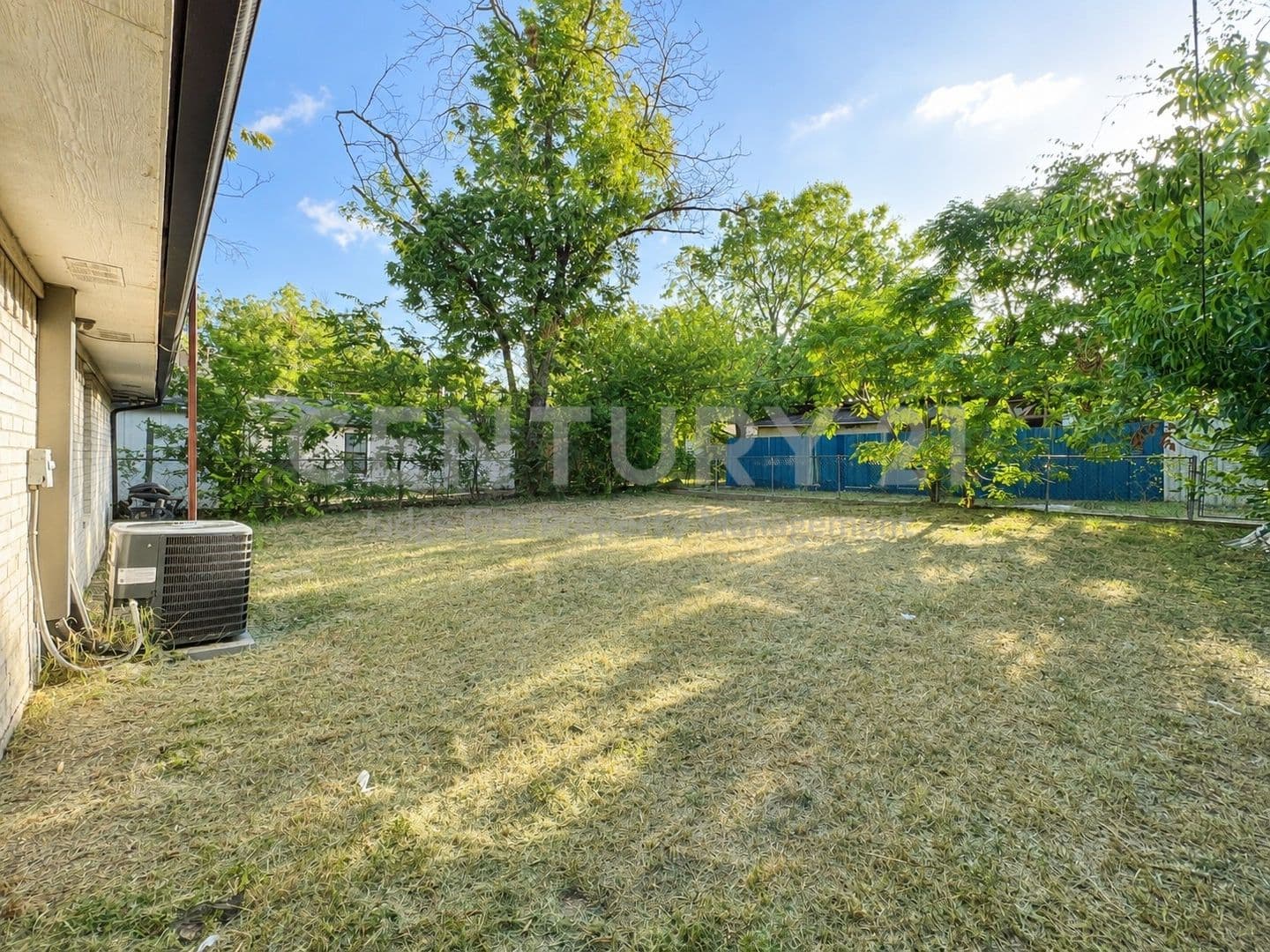 Fort Worth House: 3417 Stanley Avenue