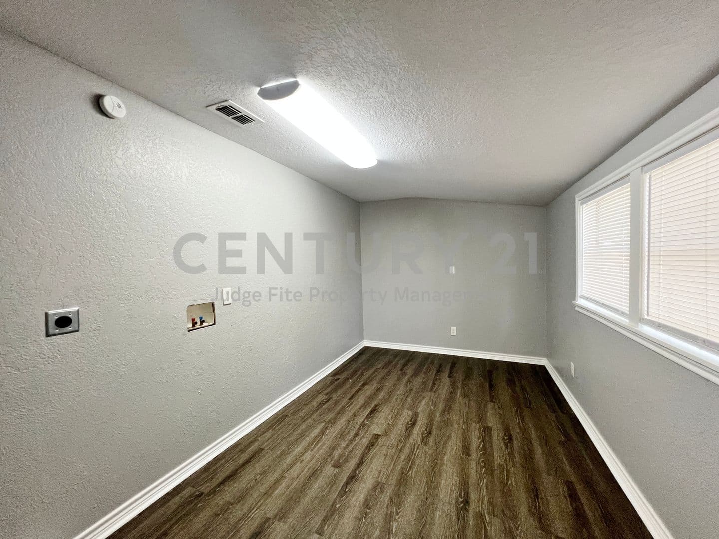 Stephenville House: 450 Everett Street