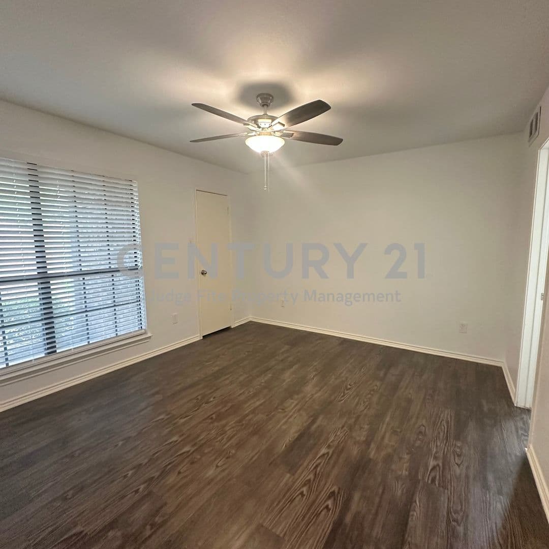 Coppell Condo: 449 Harris Drive #101J